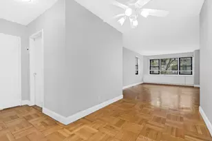 345 E 52nd St, New York City, NY 10022 - Photo 2