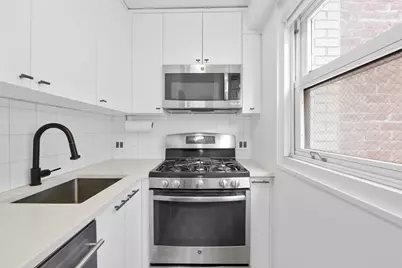142 E 16th Street #11G, New York, NY 10003 - Photo 8