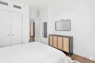 21-30 44th Dr, New York City, NY 11101 - Photo 8