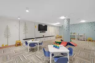 21-30 44th Dr, New York City, NY 11101 - Photo 16