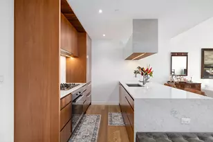 21-30 44th Dr, New York City, NY 11101 - Photo 6