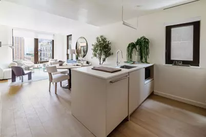 300 E 50th Street #PHK, New York, NY 10022 - Photo 4
