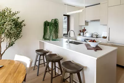 300 E 50th Street #PHK, New York, NY 10022 - Photo 6
