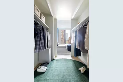 300 E 50th Street #PHB, New York, NY 10022 - Photo 12