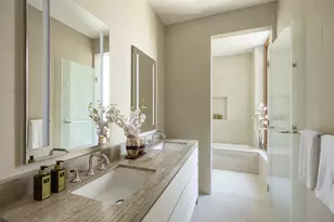 201 E 74th St, New York City, NY 10021 - Photo 10
