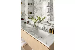201 E 74th St, New York City, NY 10021 - Photo 8