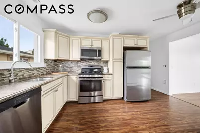 29 Athena Place, New York City, NY 10314 - Photo 4