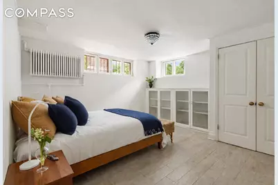 63 Maple Street, New York City, NY 11225 - Photo 16