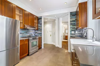 81 Perry Street #4A, New York, NY 10014 - Photo 2