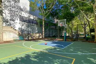 330 E 33rd St, New York City, NY 10016 - Photo 10