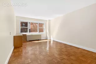 101 W 12th St, New York City, NY 10011 - Photo 4
