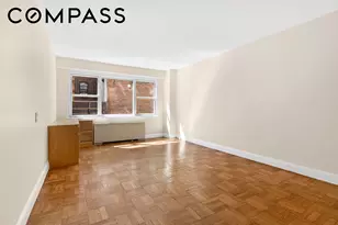 101 W 12th St, New York City, NY 10011 - Photo 4