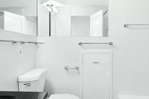 101 W 12th St, New York City, NY 10011 - Photo 6
