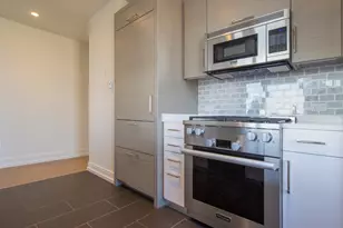 555 10th Ave, New York, NY 10018 - Photo 4