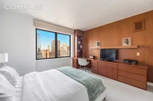 160 Central Park S, New York, NY 10019 - Photo 6