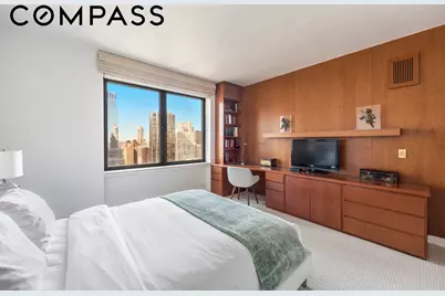 160 Central Park S #3903, New York City, NY 10019 - Photo 6