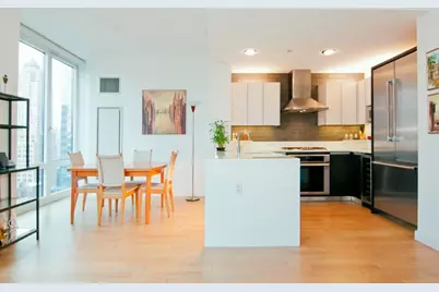 247 W 46th Street #1402, New York, NY 10036 - Photo 4