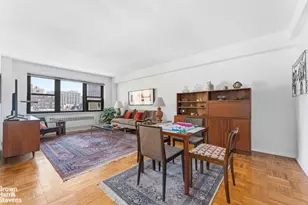 11 Riverside Dr, New York City, NY 10023 - Photo 2