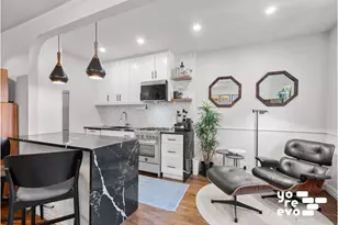 2 Grove St, New York City, NY 10014 - Photo 4