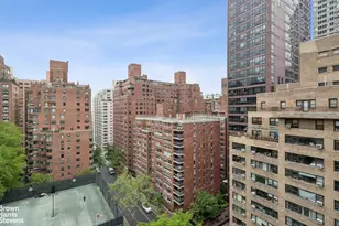 400 E 56th St, New York, NY 10022 - Photo 10