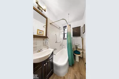 1040 Carroll Street #4J, New York City, NY 11225 - Photo 4