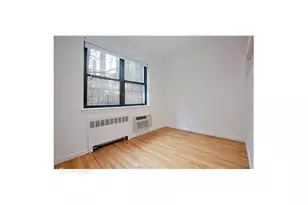 230 E 52nd St, New York, NY 10022 - Photo 2