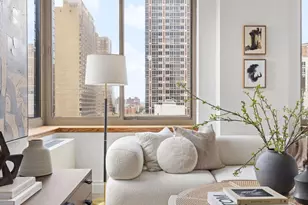 400 E 90th St, New York, NY 10128 - Photo 2