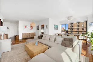900 Park Ave, New York, NY 10075 - Photo 4