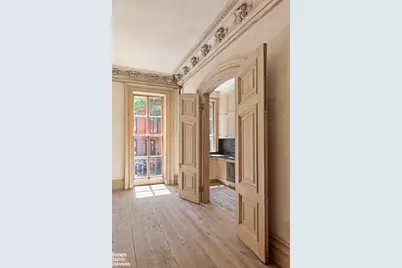 117 E 10th Street #2, New York City, NY 10003 - Photo 2