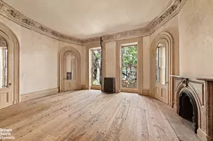 117 E 10th St, New York City, NY 10003 - Photo 8