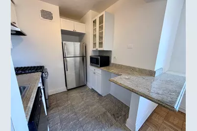 305 E 72nd Street #10A, New York City, NY 10021 - Photo 4