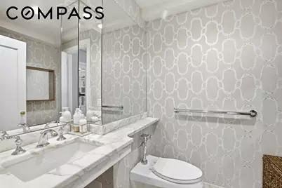 60 Gramercy Park N #8D, New York City, NY 10010 - Photo 10