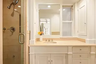 340 E 72nd St, New York City, NY 10021 - Photo 20