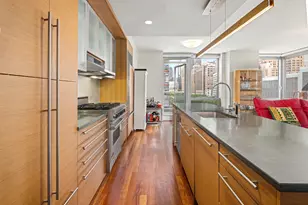 30 West St, New York City, NY 10004 - Photo 2