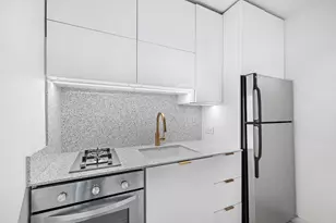 185 Hall St, New York City, NY 11205 - Photo 6
