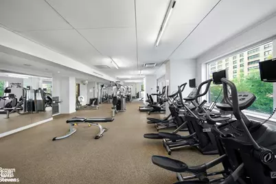 200 W End Avenue #6B, New York City, NY 10023 - Photo 12