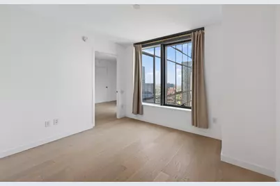 3 Court Square #3305, New York City, NY 11101 - Photo 12