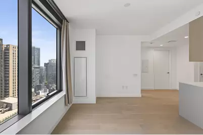 3 Court Square #3305, New York City, NY 11101 - Photo 4