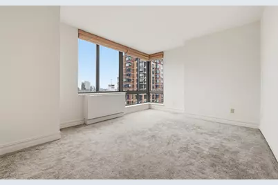2 Columbus Avenue #35C, New York, NY 10023 - Photo 4