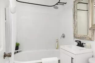 177 Thompson St, New York City, NY 10012 - Photo 6