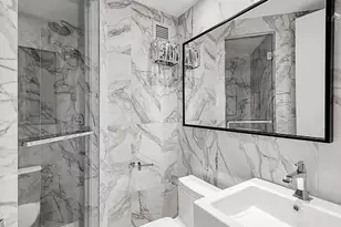 330 E 38th St, New York City, NY 10016 - Photo 12