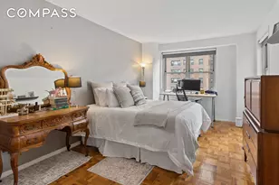 300 E 40th St, New York, NY 10016 - Photo 4