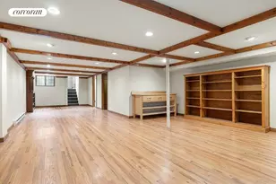 166 Maple St, New York City, NY 11225 - Photo 16