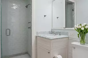 188 E 76th St, New York City, NY 10021 - Photo 12
