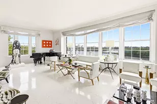 10 Gracie Square, New York City, NY 10028 - Photo 2