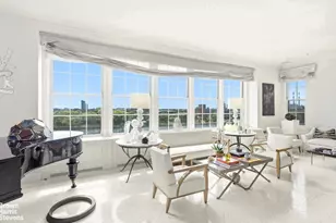 10 Gracie Square, New York City, NY 10028 - Photo 4