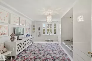 10 Gracie Square, New York City, NY 10028 - Photo 18