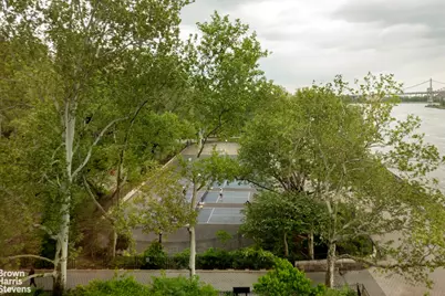 10 Gracie Square #4G, New York City, NY 10028 - Photo 28
