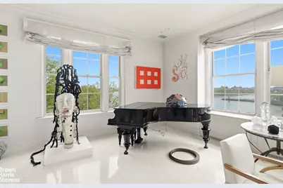 10 Gracie Square #4G, New York City, NY 10028 - Photo 4