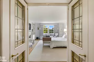10 Gracie Square, New York City, NY 10028 - Photo 18